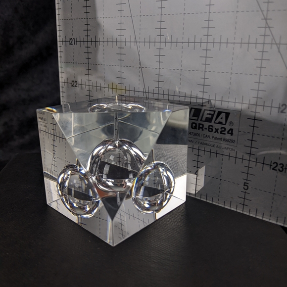 Rare Signed Steuben Glass Floating Spheres Prism Paperweight - Picture 8 of 10